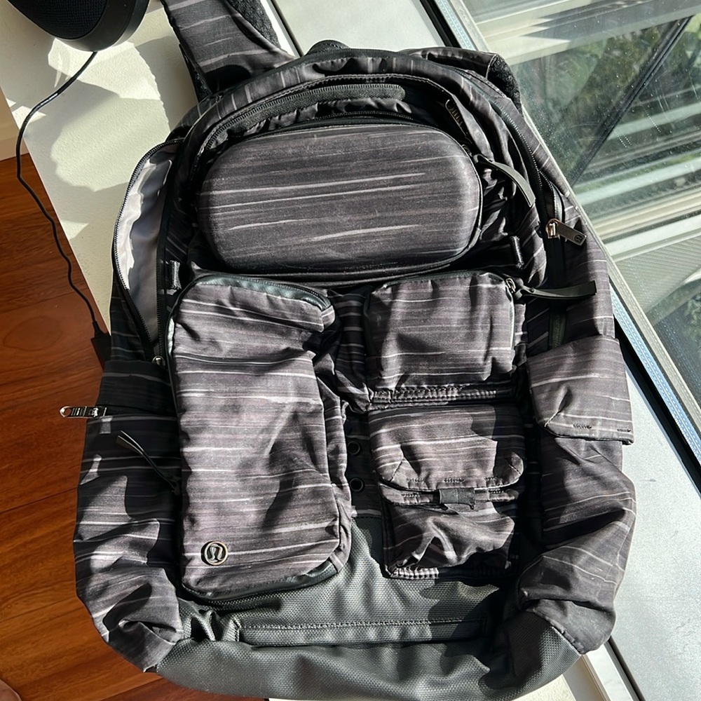 Lululemon Cruiser Backpack Pockets One-Size Pre-Owned